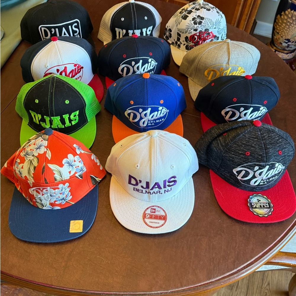 Women's Snapback Cap - Black and White